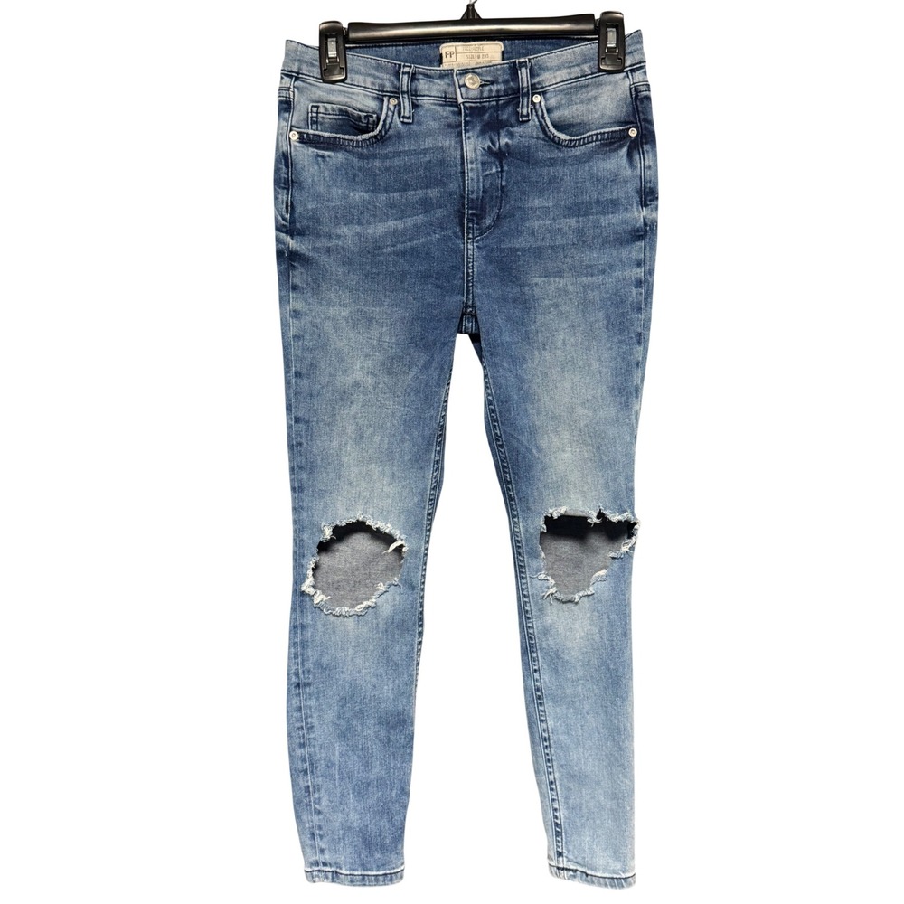 Free People Women's Distressed Skinny Jeans Blue Knee Blowout Size 28S Grunge‎